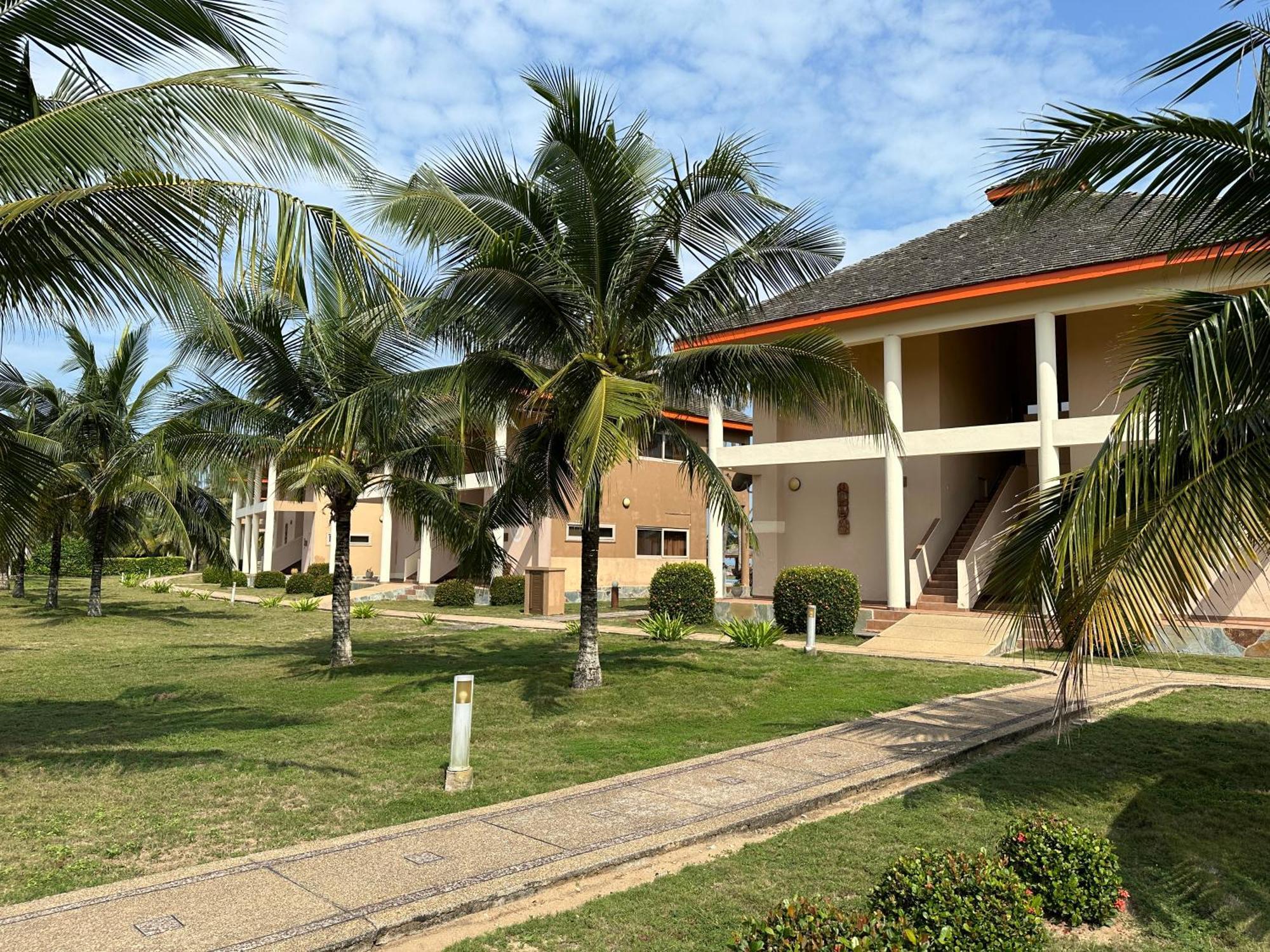 Elmina Bay Resort Bagian luar foto