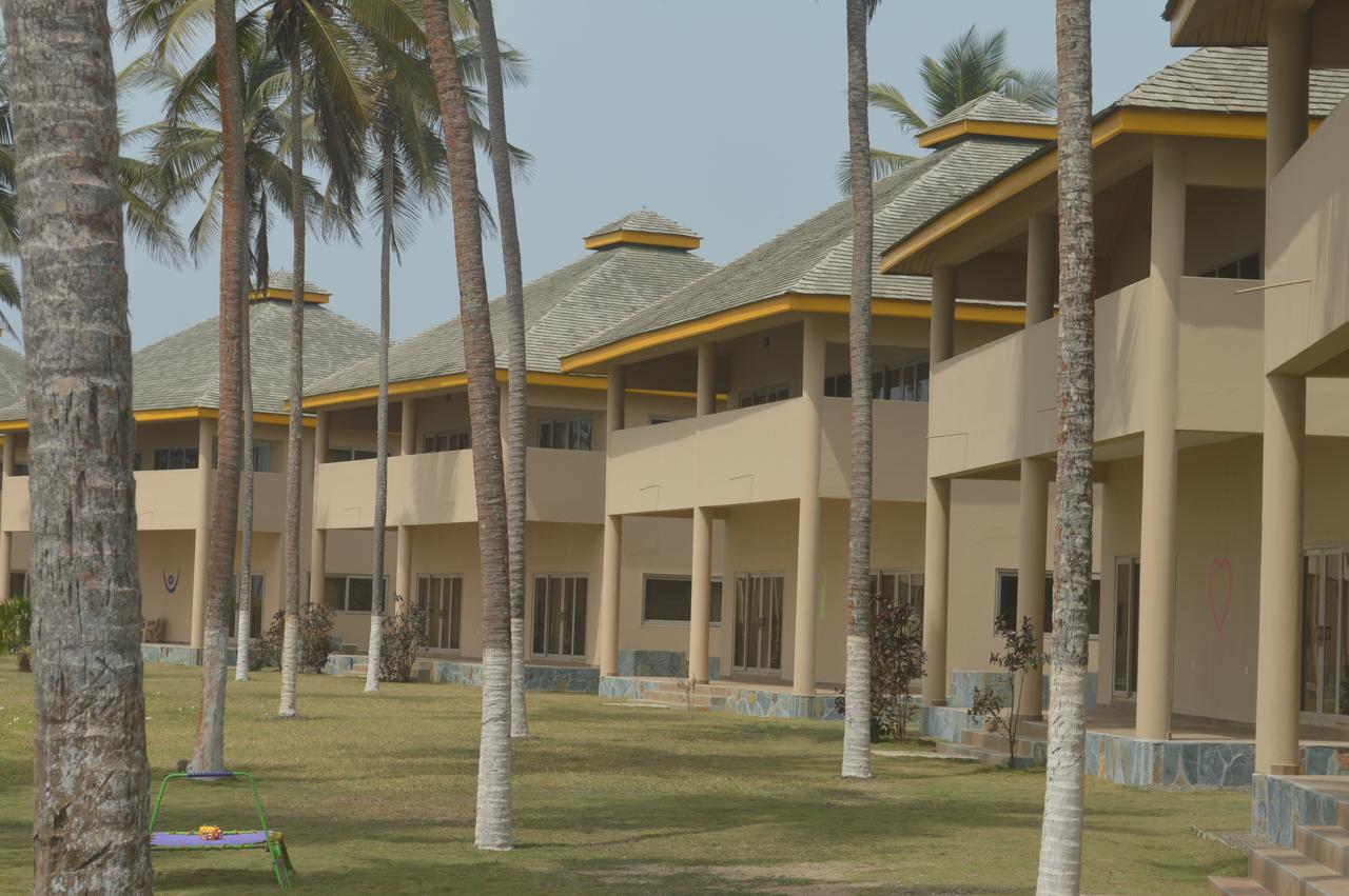 Elmina Bay Resort Bagian luar foto