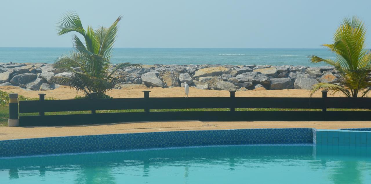 Elmina Bay Resort Bagian luar foto