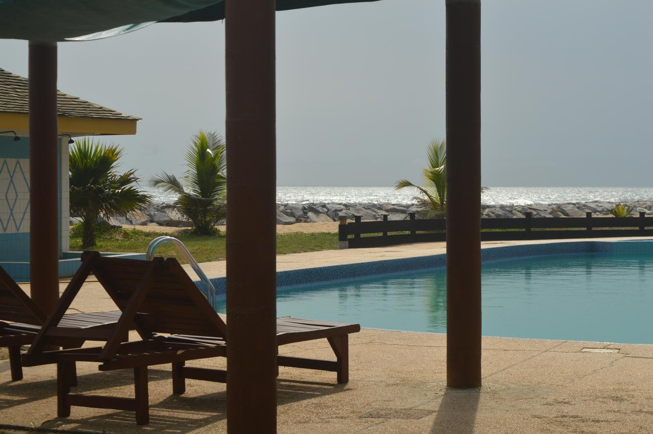 Elmina Bay Resort Bagian luar foto